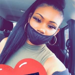 Meet your Posher, Sasha